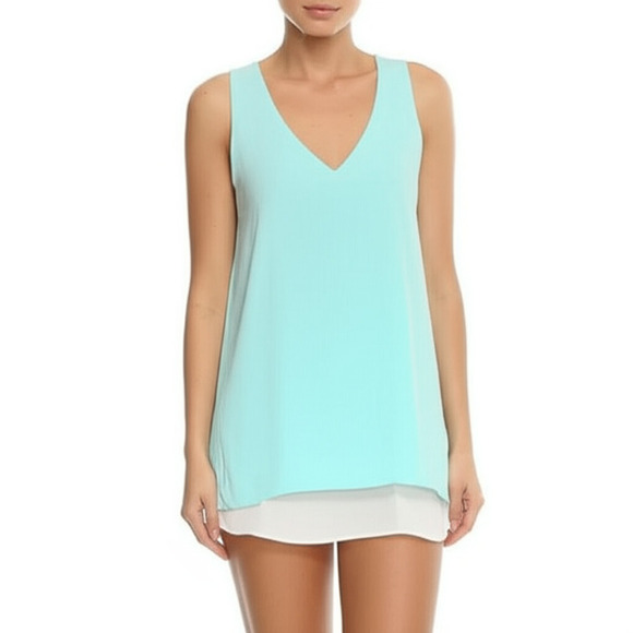 NWT Lilly Pulitzer Womens Small Light Blue Layered V-Neck Reversible Tank - Picture 7 of 9